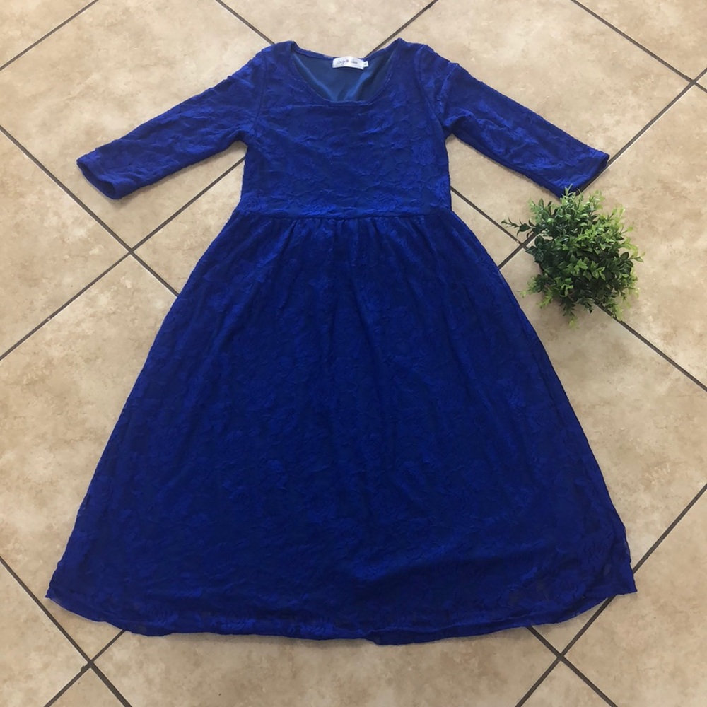 Lace dress